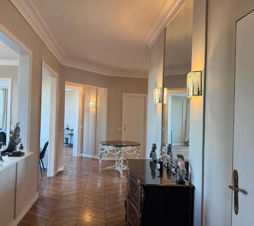 Photo of Others in Passy