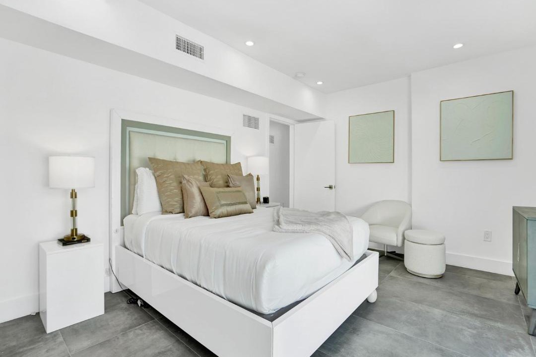 Photo of Bedroom in North Bay Village