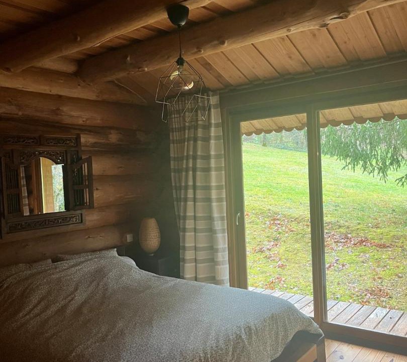 Photo of Bedroom in Rouvray (Cote-d'Or)