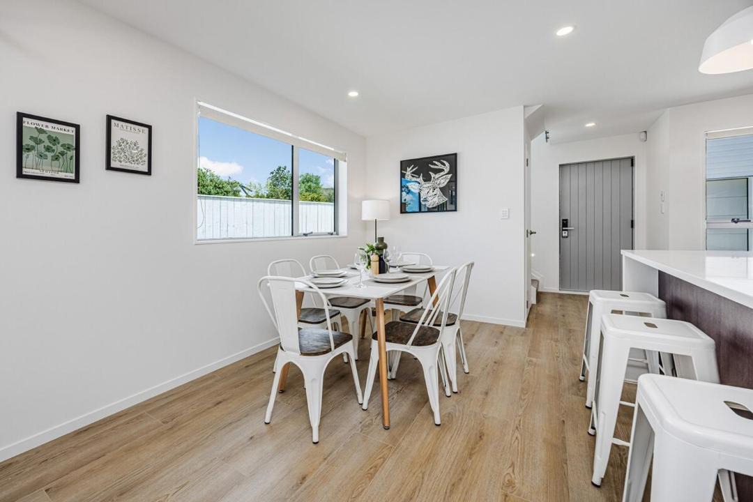 Photo of Others in Mount Roskill