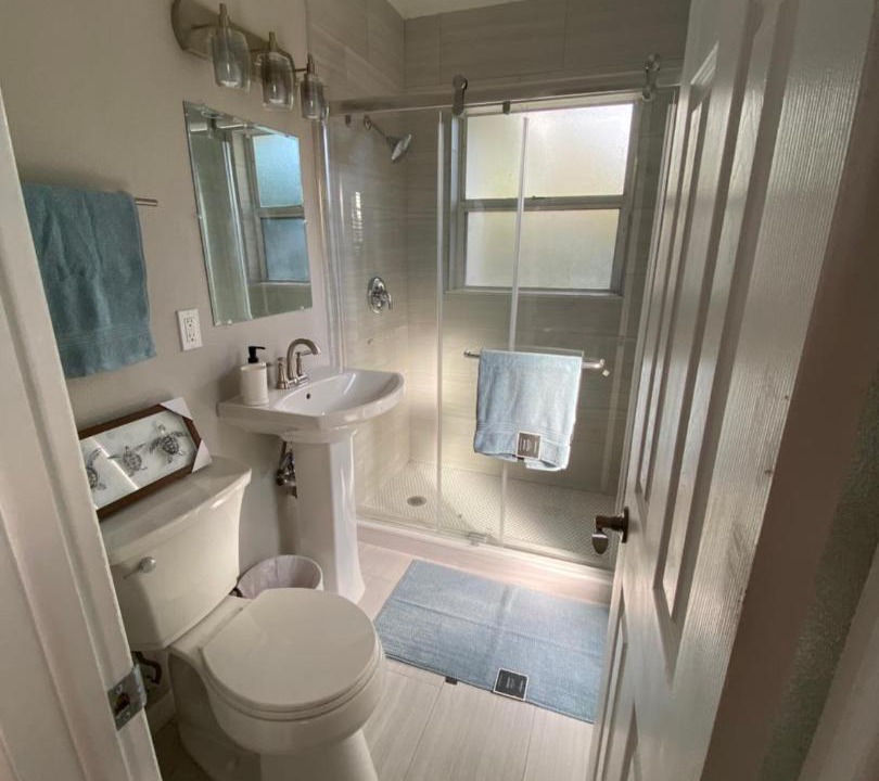Photo of Bathroom in South Gate Ridge