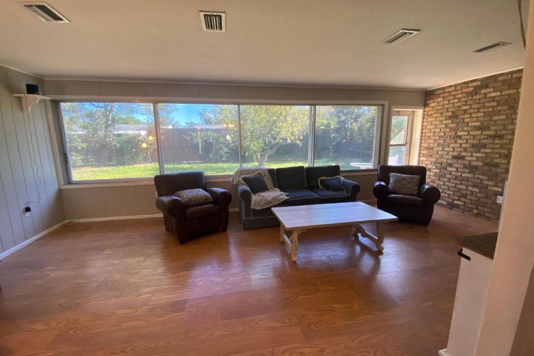 Photo of Livingroom in South Gate Ridge