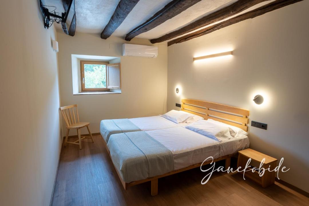 Photo of Bedroom in Okondo