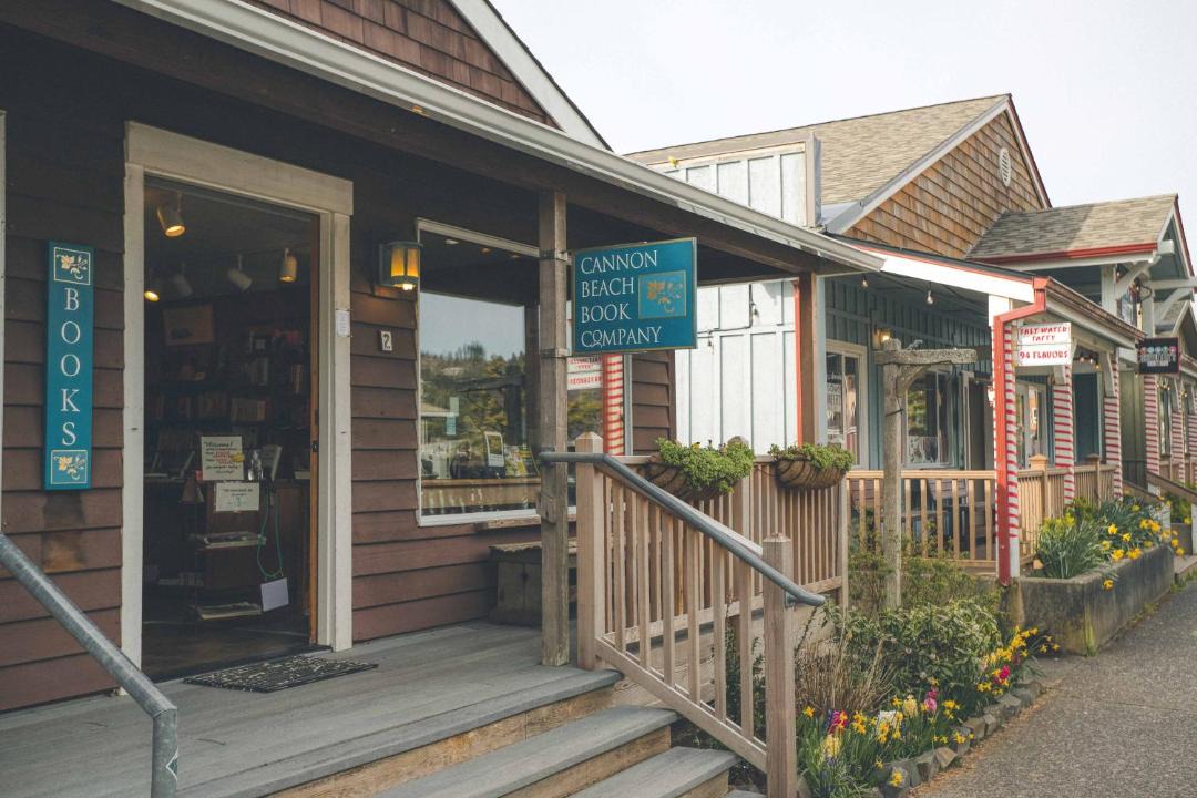 Photo of Others in Downtown Cannon Beach