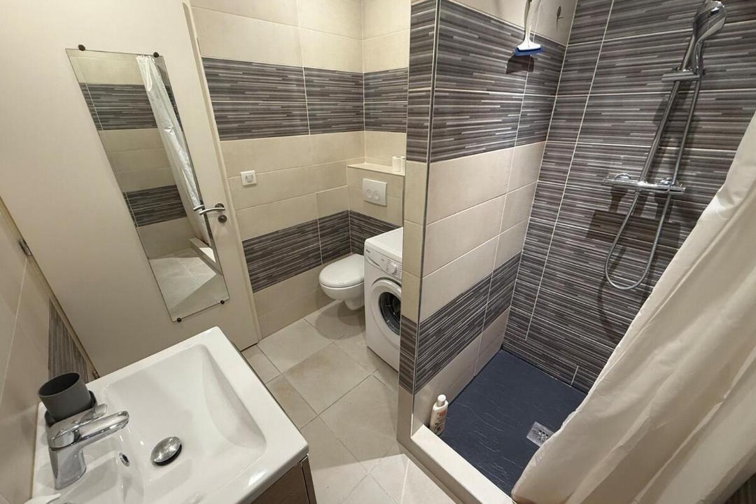 Photo of Bathroom in Lagnieu