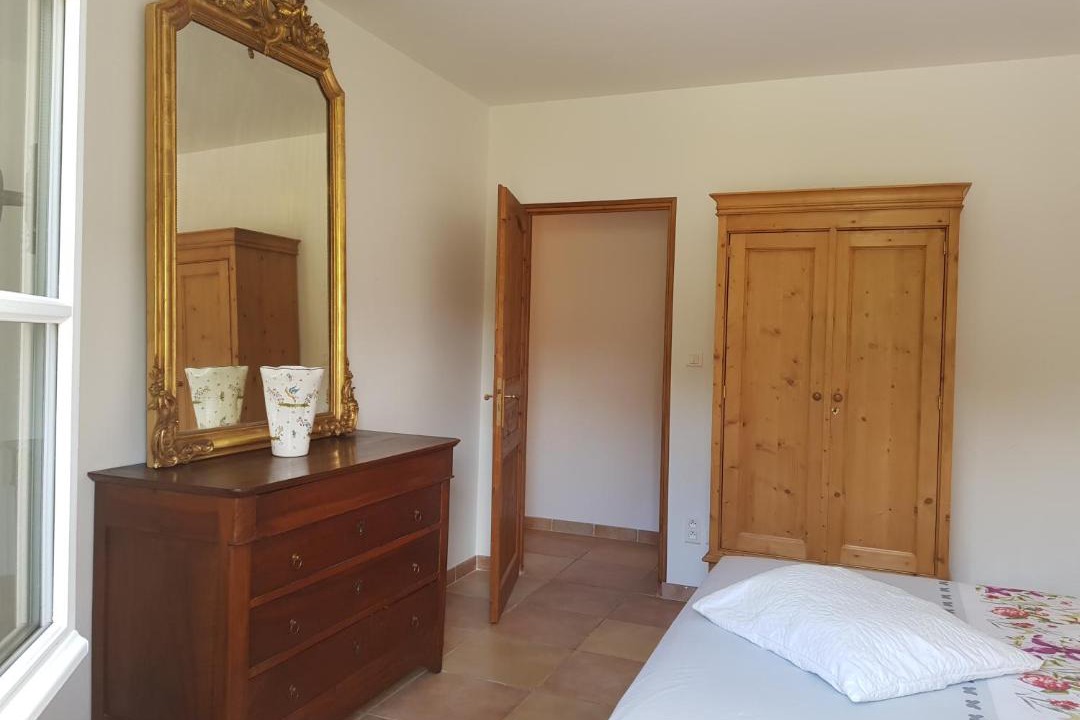 Photo of Bedroom in Montbonnot-Saint-Martin