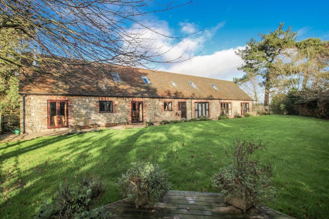 Photo of Others in Wall-under-heywood