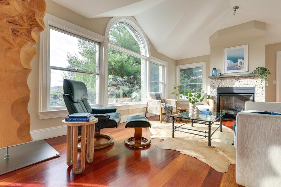 Photo of Livingroom in Briarcliff Manor