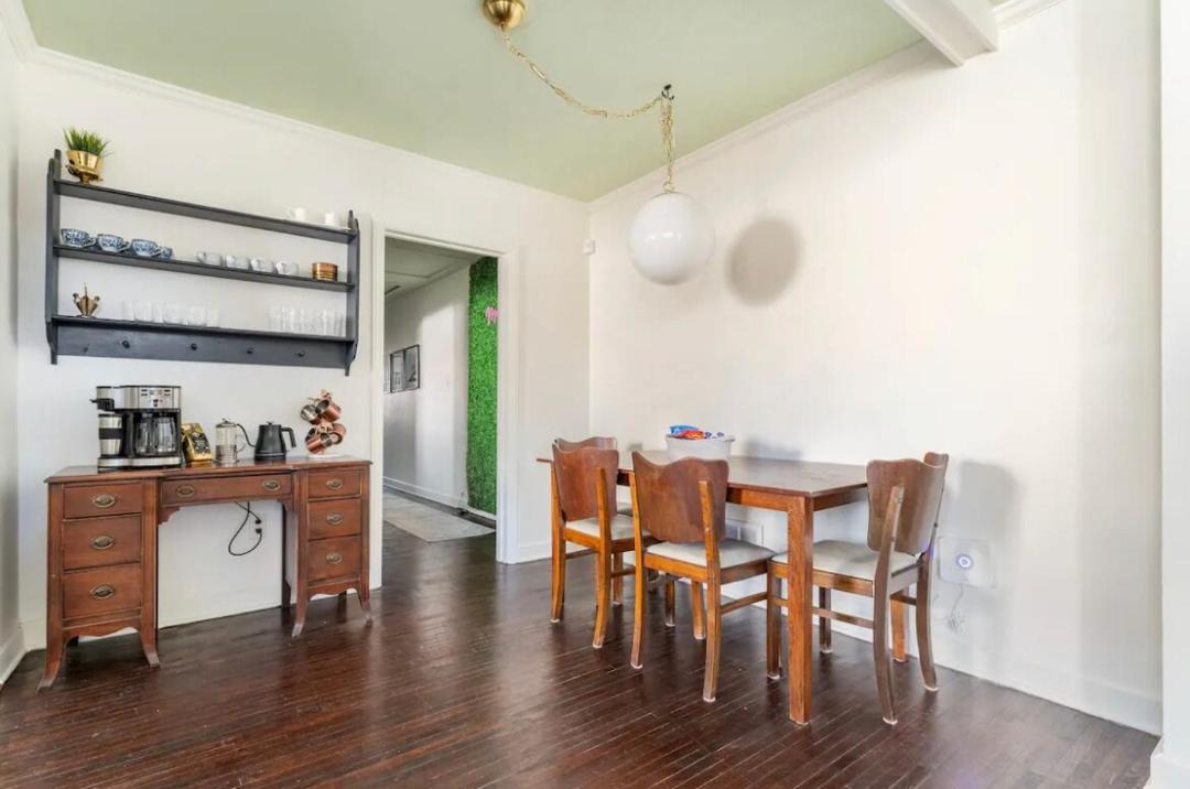 Photo of Others in University District