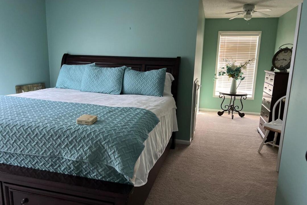 Photo of Bedroom in Warrensburg