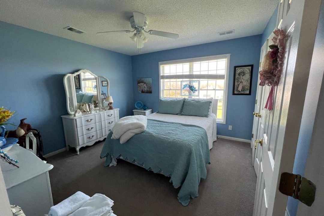 Photo of Bedroom in Warrensburg