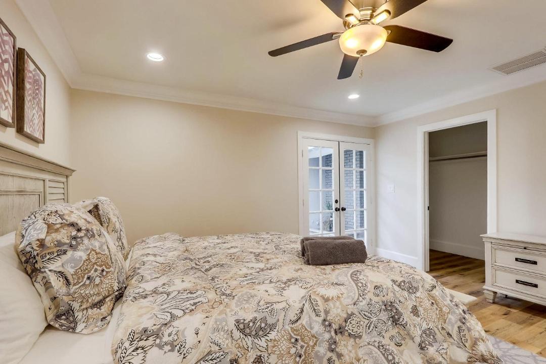 Photo of Bedroom in Orange