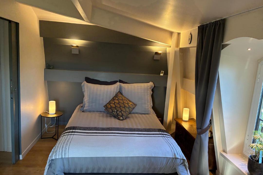 Photo of Bedroom in Rueil-Malmaison