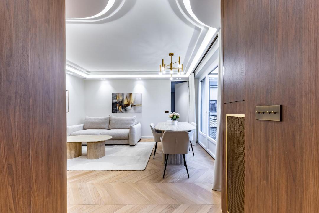 Photo of Others in Neuilly-sur-Seine