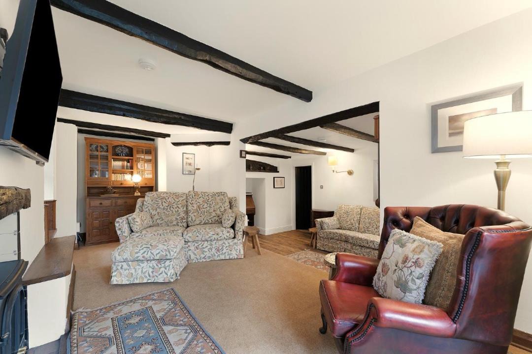 Photo of Others in Chapel Stile