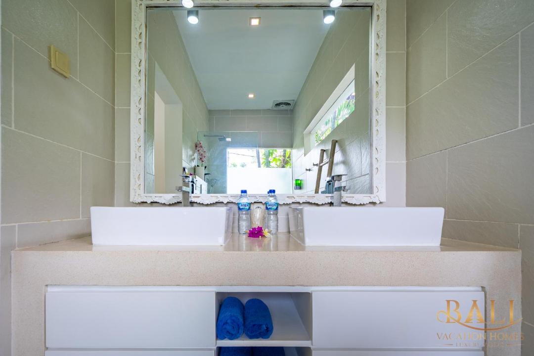 Photo of Bathroom in Dencarik