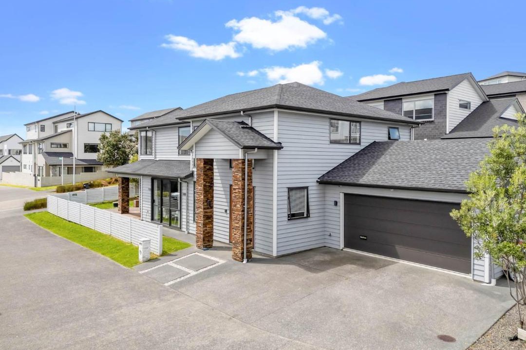 Photo of Others in Long Bay