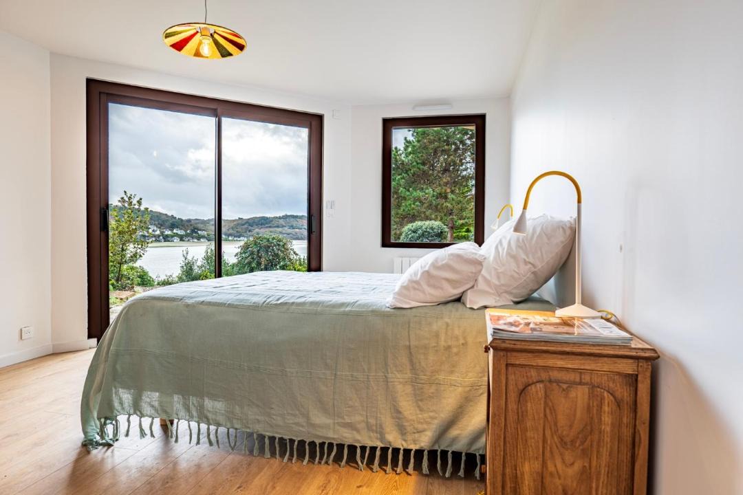 Photo of Bedroom in Tredrez-Locquemeau