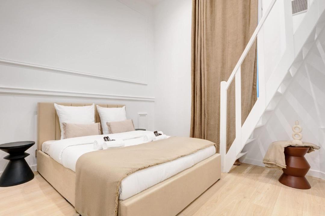 Photo of Others in Charonne