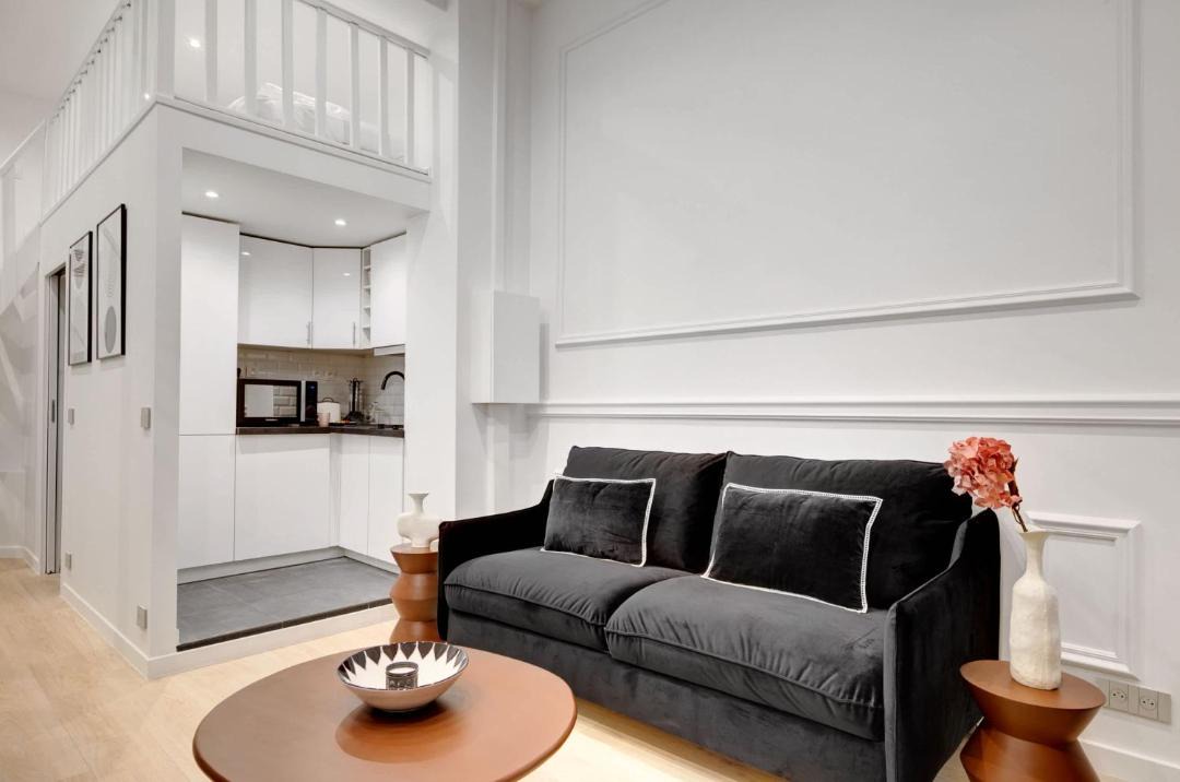 Photo of Others in Charonne