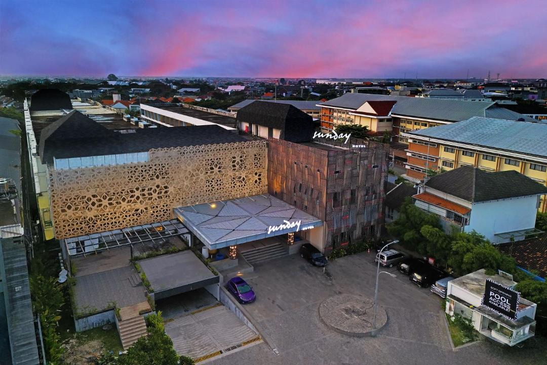 Photo of Others in Sunset Road