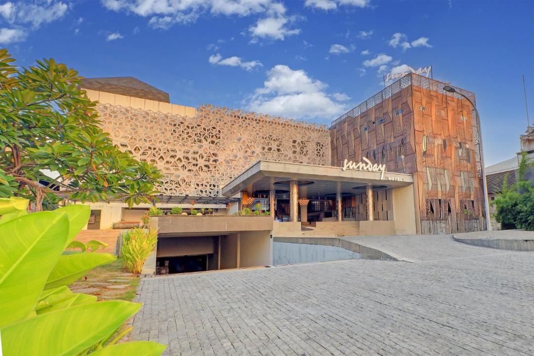 Photo of Others in Sunset Road