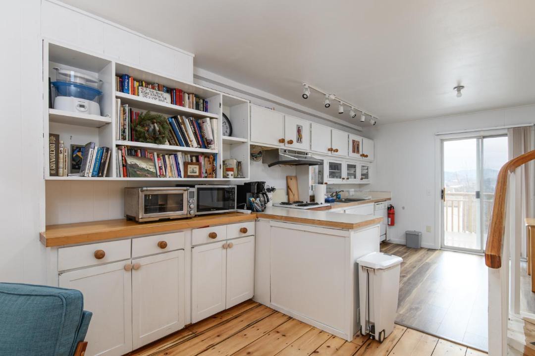 Photo of Others in Warren