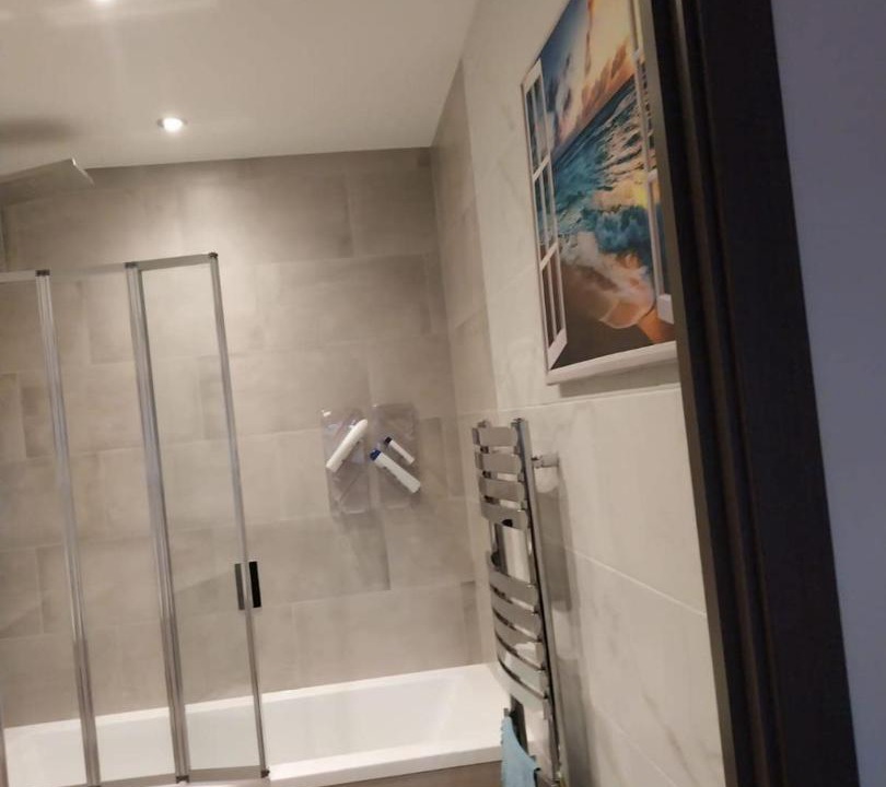 Photo of Bathroom in Feltham West