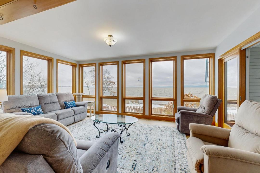 Photo of Others in Malletts Bay