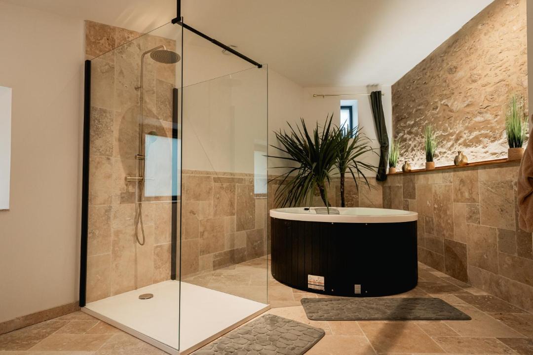 Photo of Bathroom in Nesmy