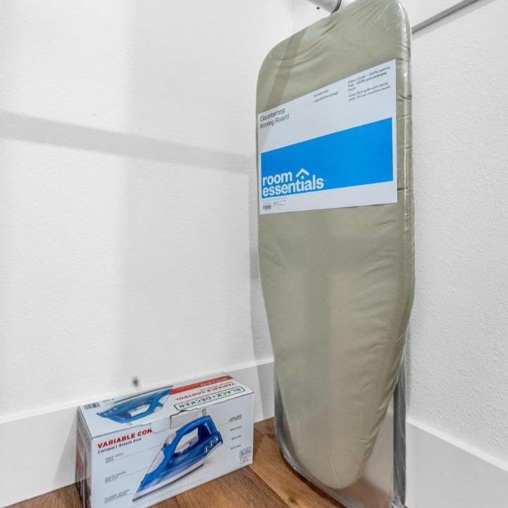 Photo of Others in Anderson East