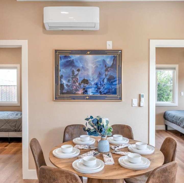 Photo of Others in Anderson East