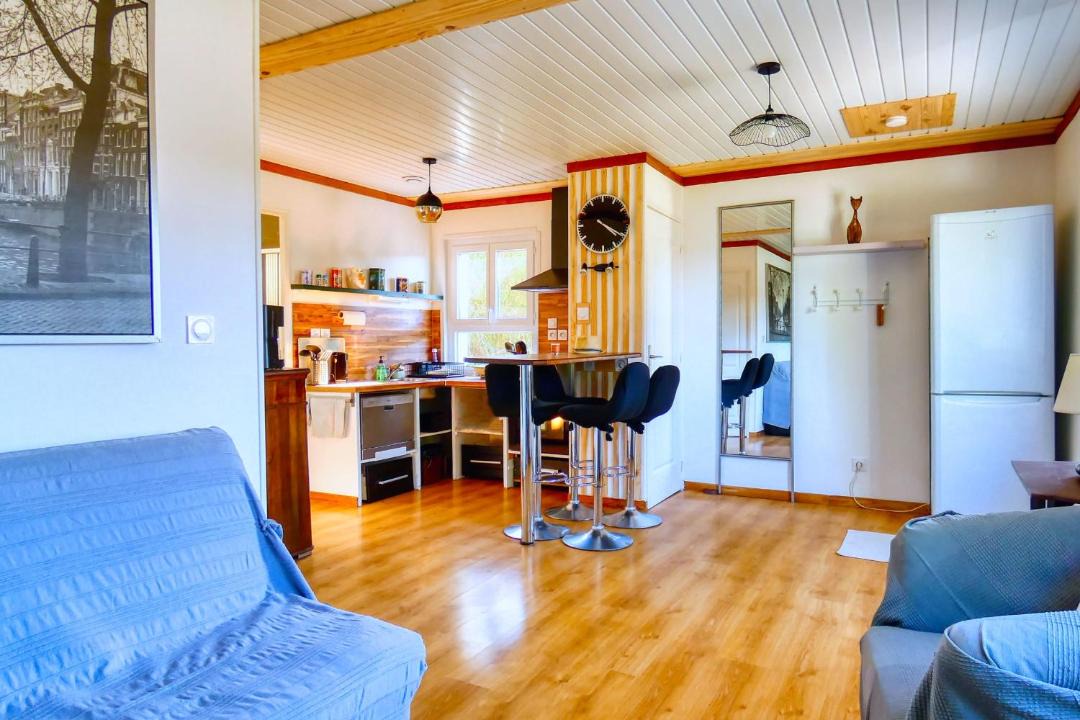 Photo of Others in Bilieu