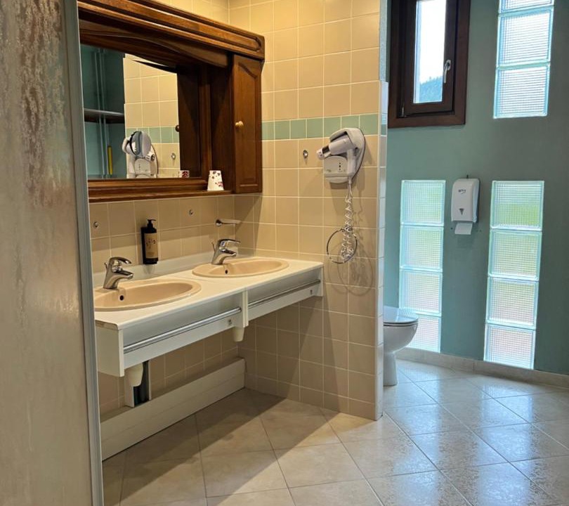 Photo of Others in Saales