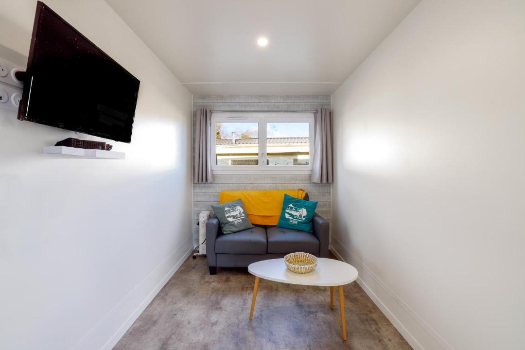 Photo of Others in Caurel