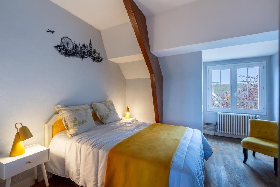 Photo of Bedroom in La Ville-aux-Clercs