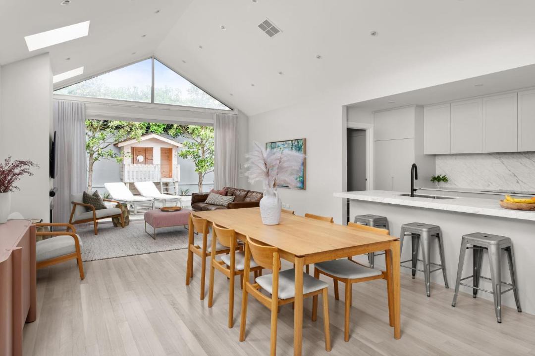 Photo of Others in Hawthorn