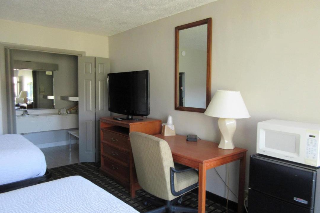 Photo of Bedroom in West Southern Pines
