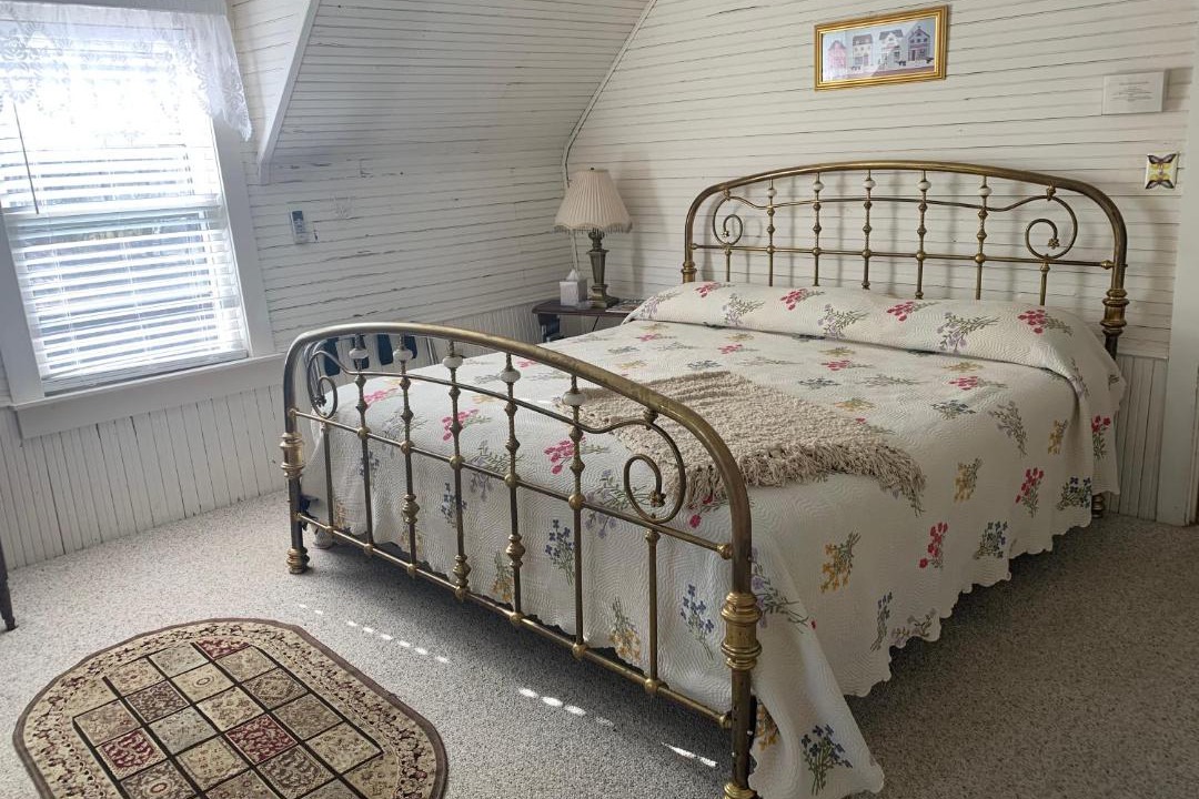 Photo of Bedroom in Roan Mountain
