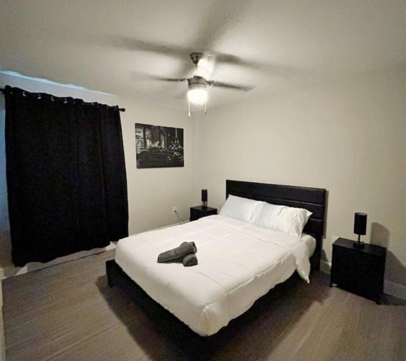 Photo of Bedroom in Astrodome