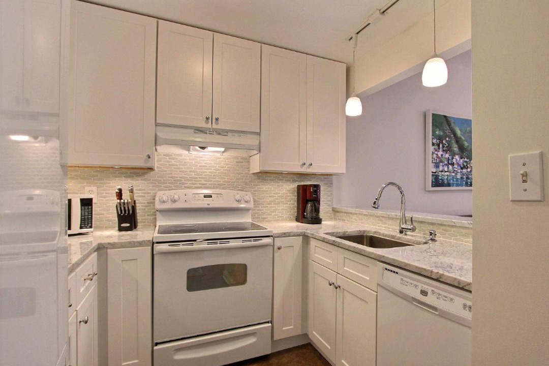 Photo of Kitchen in Savannah Victorian District