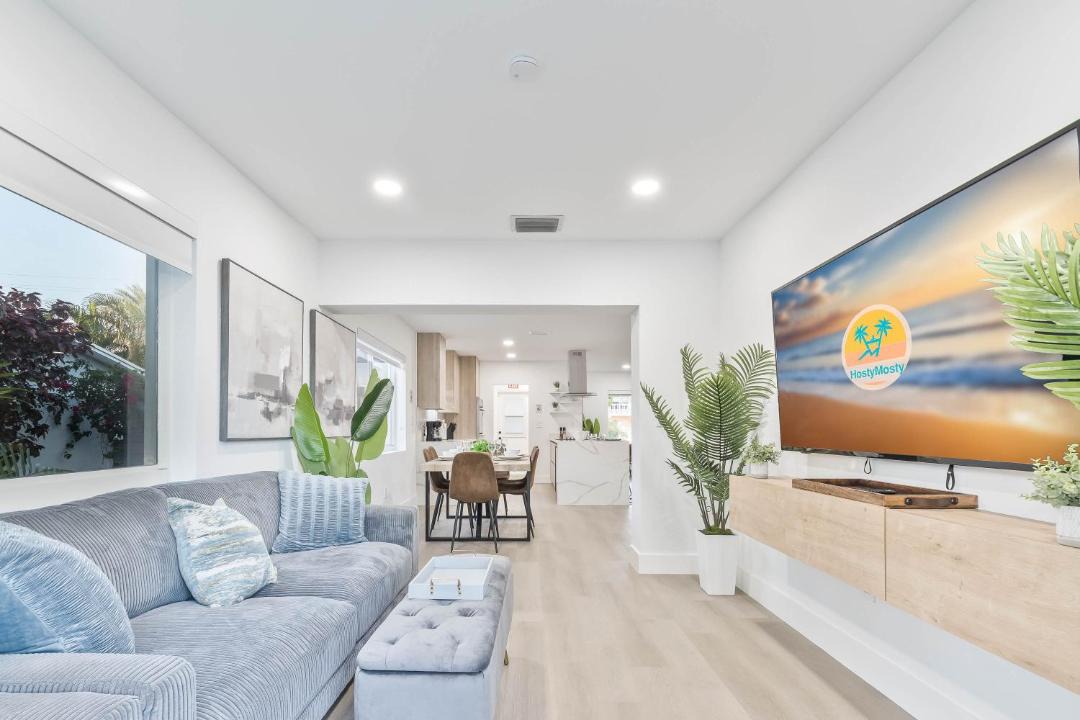Photo of Livingroom in Wilton Manors