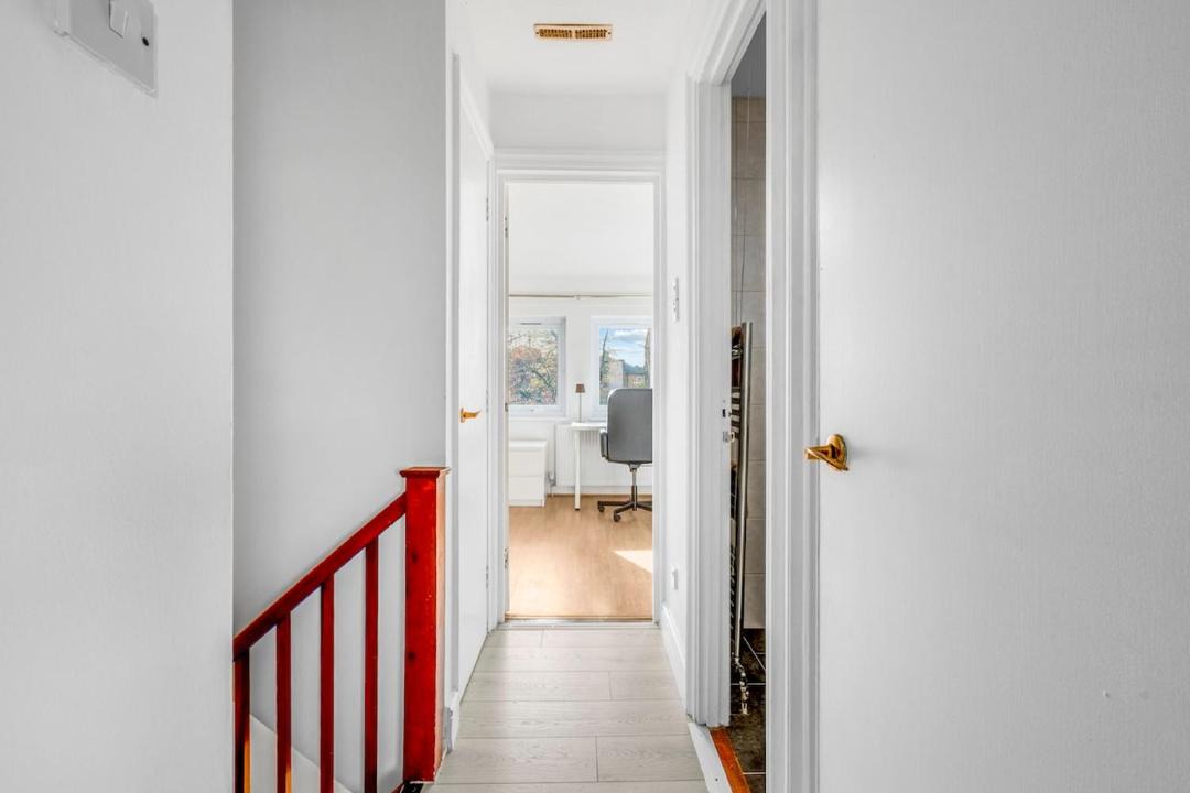 Photo of Others in Parsons Green and Walham