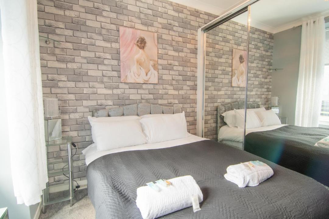 Photo of Others in Renfrew