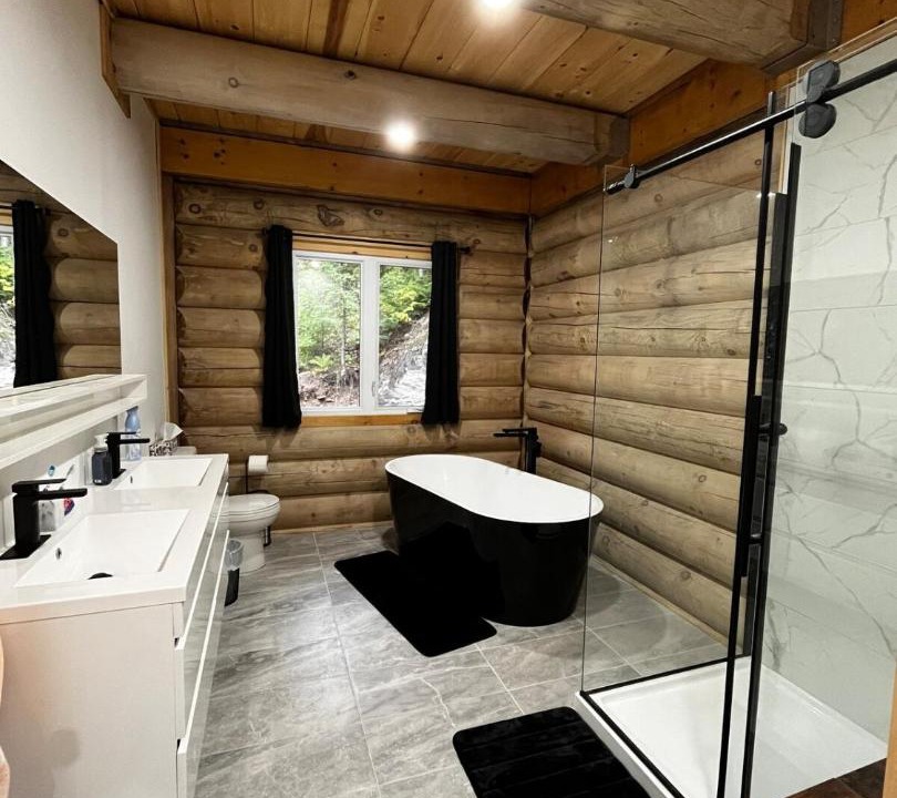 Photo of Bathroom in Saint-Philemon