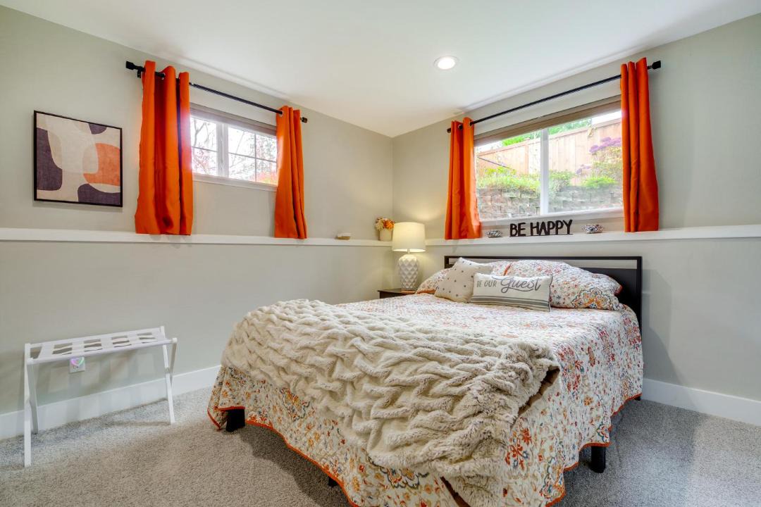 Photo of Bedroom in Silver Lake