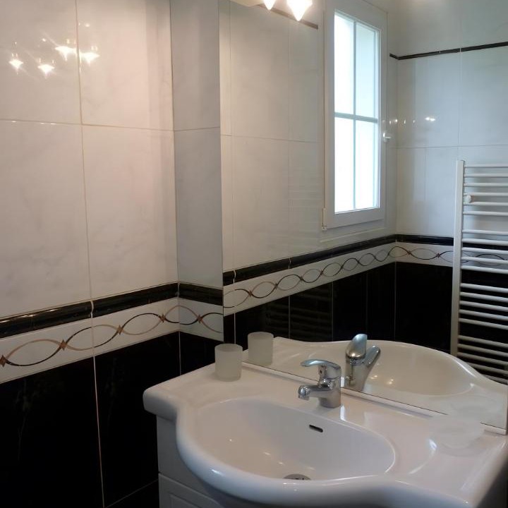 Photo of Bathroom in Saint-Pol-sur-Ternoise