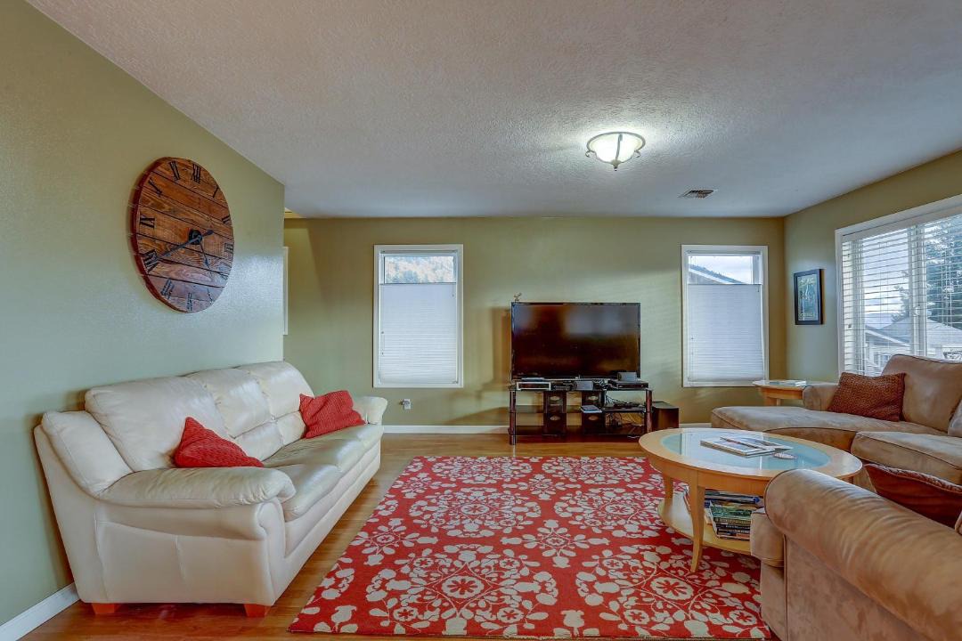 Photo of Others in White Salmon