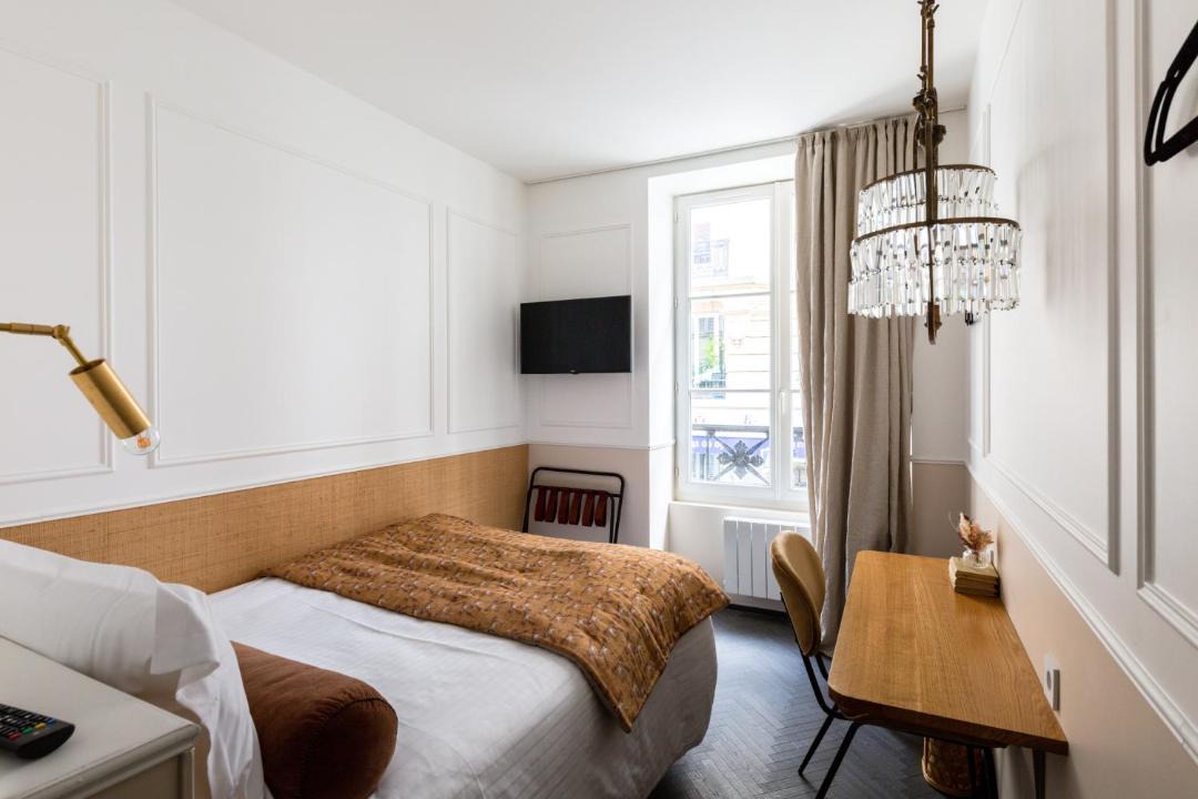 Photo of Bedroom in Quinze-Vingts