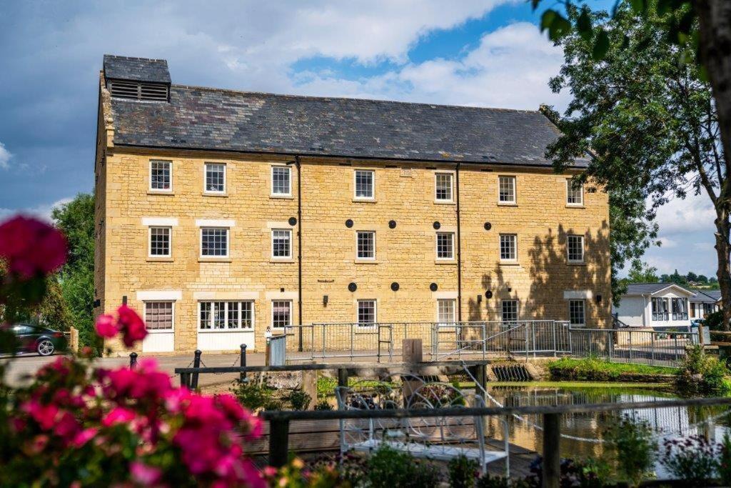 Photo of Others in Yarwell